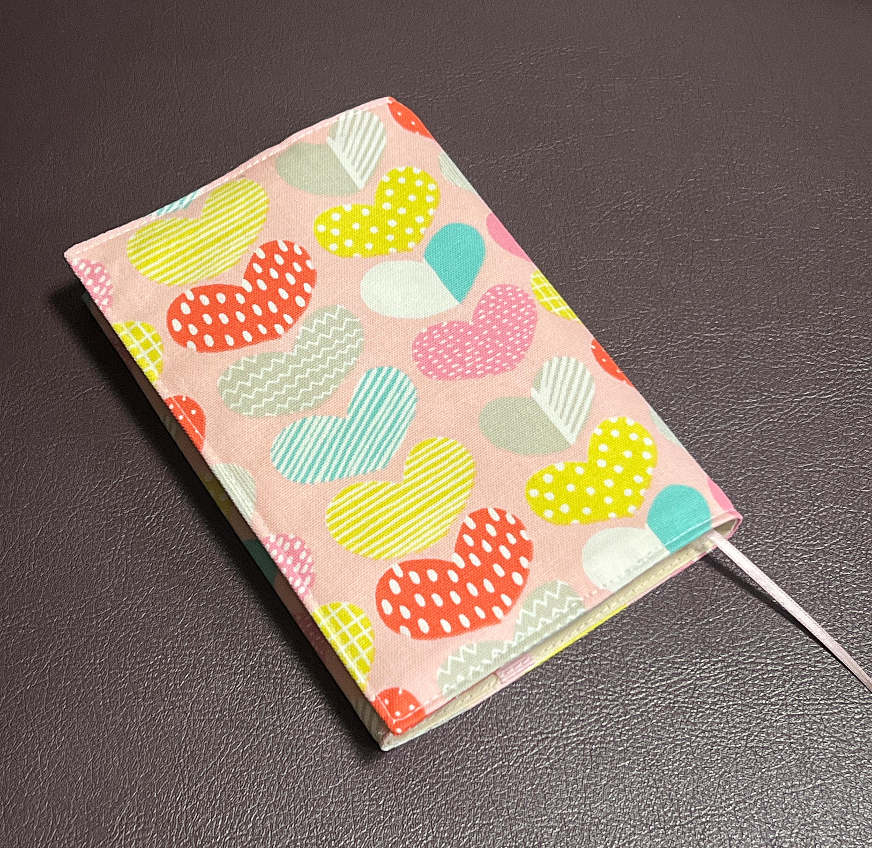 ブックカバー　文庫　受注生産　Kippis　MT050